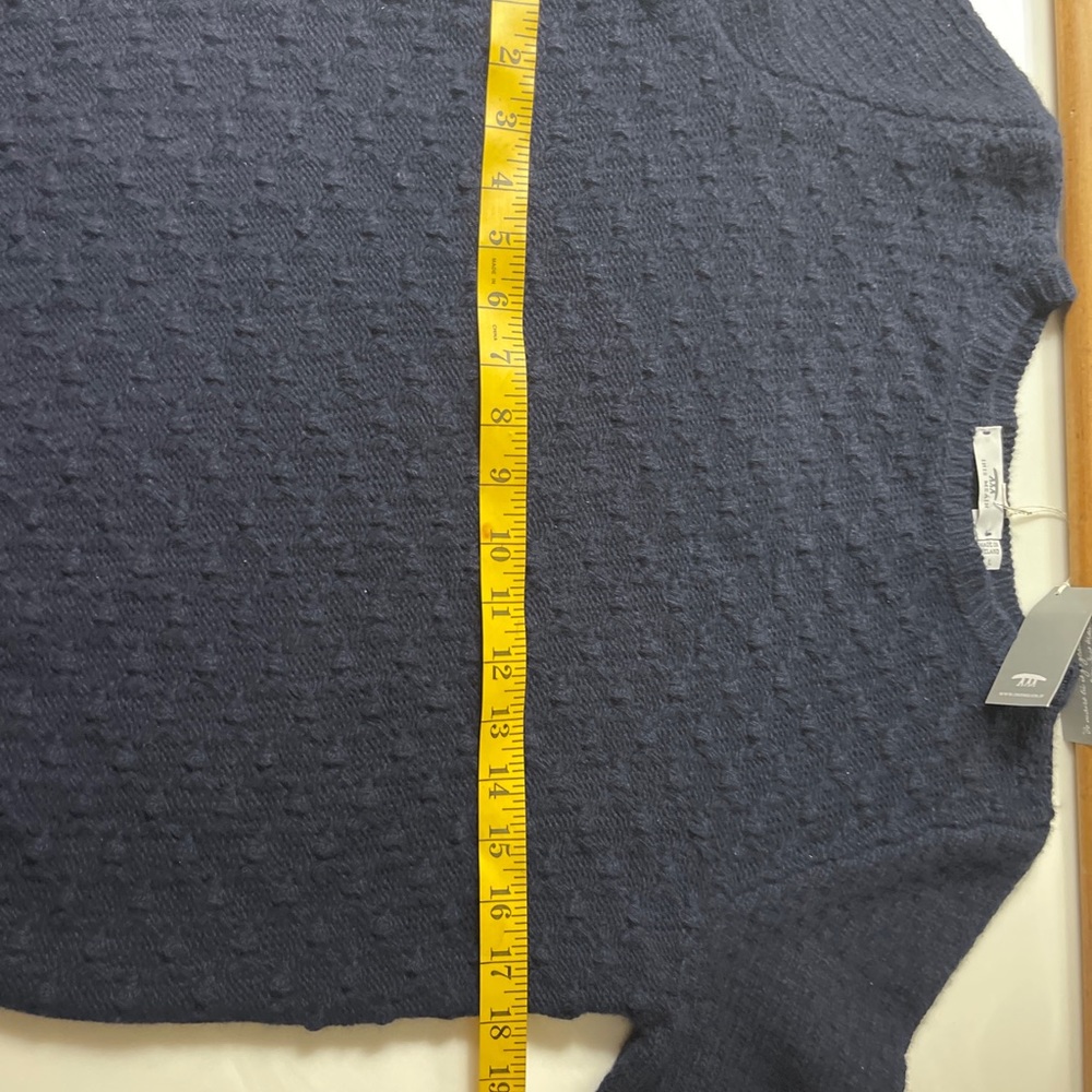 Inis Meain sweater size L